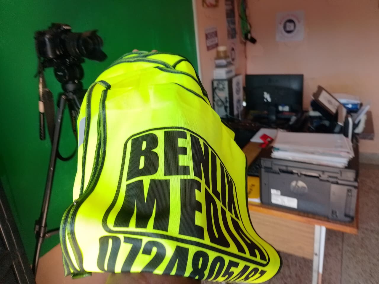 Product Photo Branded Bag Indoor Greenscreen